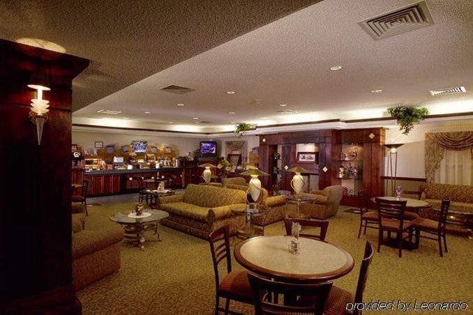 Windsor Inn & Suites Додж-Сити Интерьер фото
